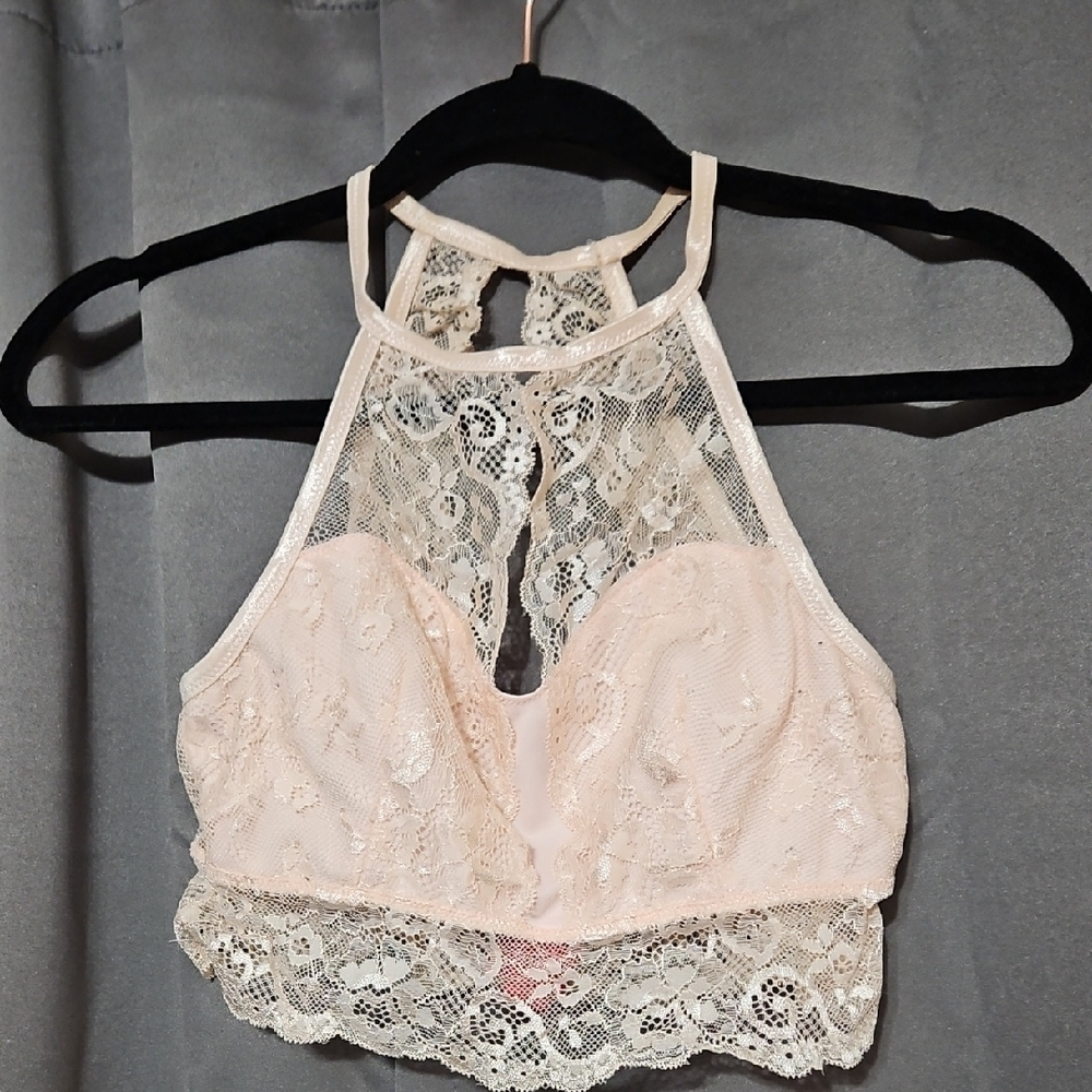 Daytrip Peach Lace Bralette